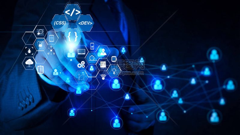 CRM系统开发：功能解析与关键考量